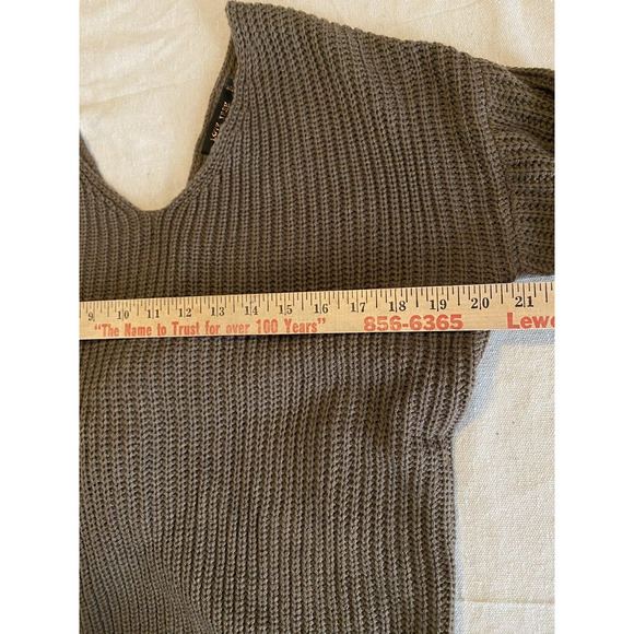 Love Tree Twist Knot Sweater Womens Medium M Brown Knit V Neck Pullover Sweater - Picture 7 of 12